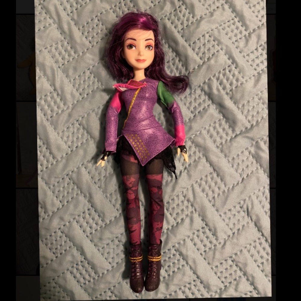 Mal doll